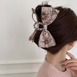 Parisian Mood Hair Claw