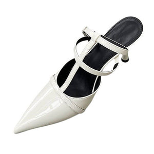 Drama Dealer Pointed Heels